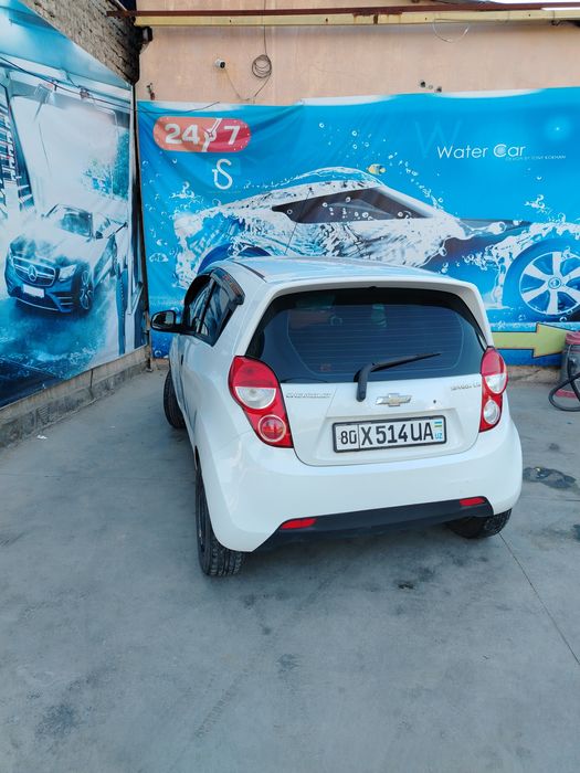 Spark sotiladi 2 paditsiya luks kandisanr