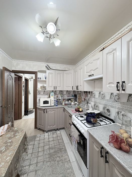 Продам трехкомнатную квартиру