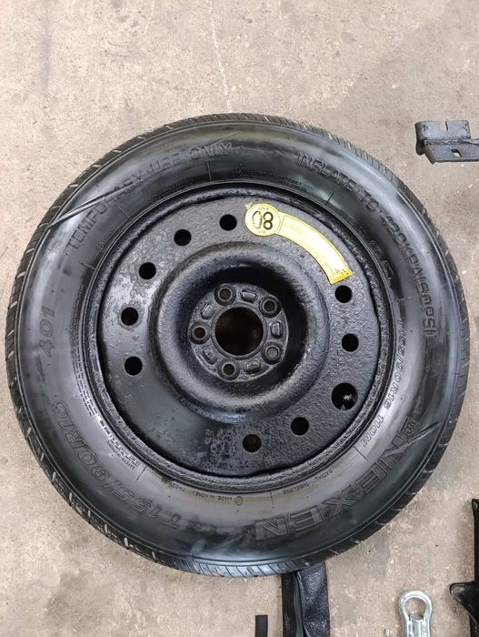 Резервна гума ключ крик за Chevrolet Captiva / Opel Antara / Каптива