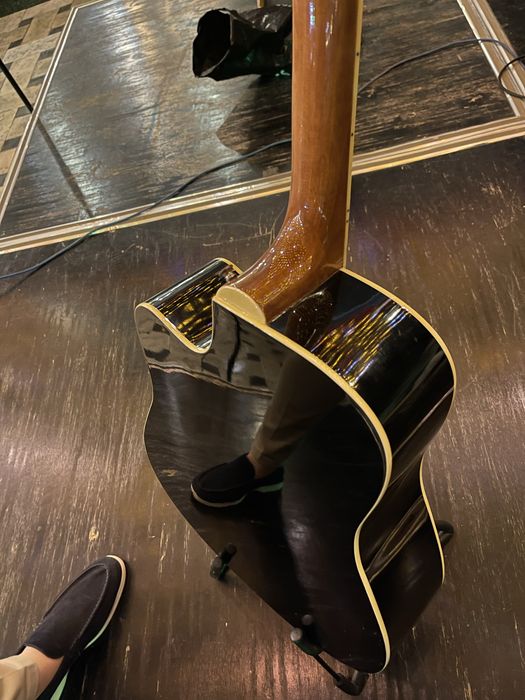 Takamine ED340C 41 akkustik gitara