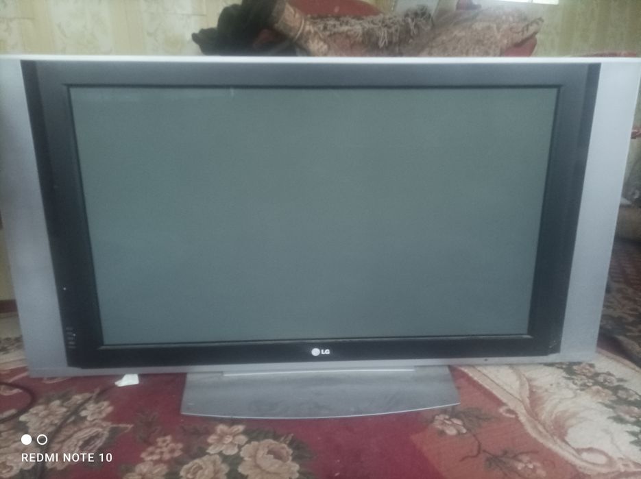 Телевизор LG Plazma