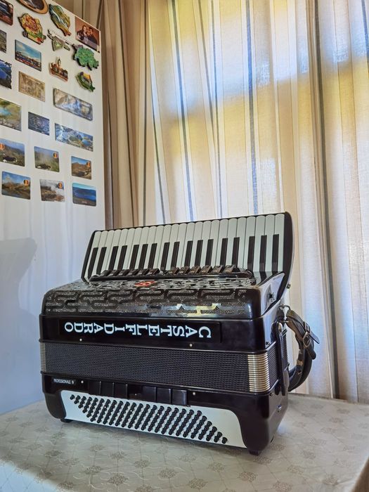 Acordeon Paolo soprani profesional 4