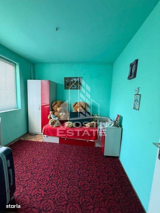Apartament de vanzare cu 3 camere, 2 bai, 2 balcoane, zona Soarelui