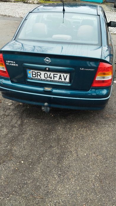 Vând Opel Astra,2007,8800 lei