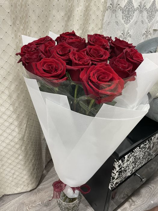 Метровый роза . 17 штук