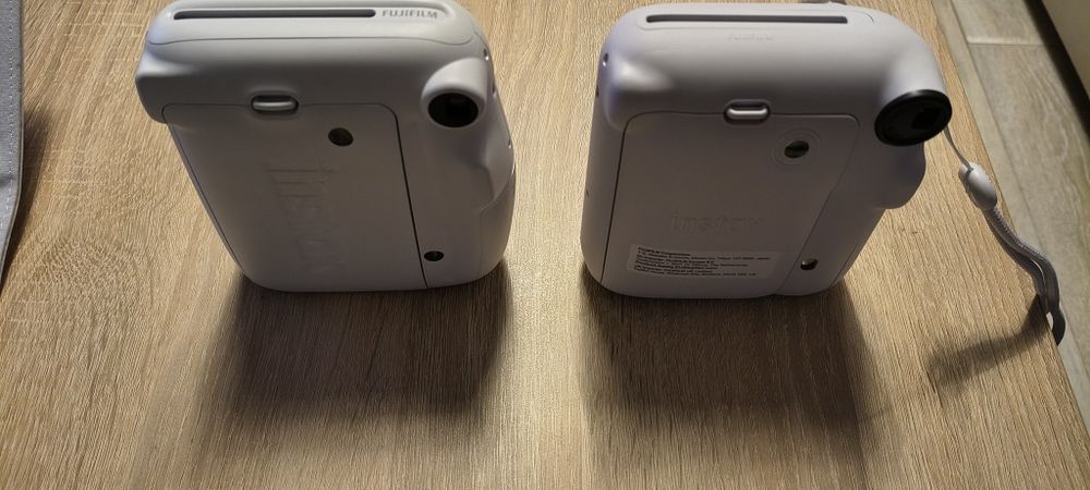 Фотоапарат за моментни снимки Fujifilm Instax Mini 11  и Mini 12