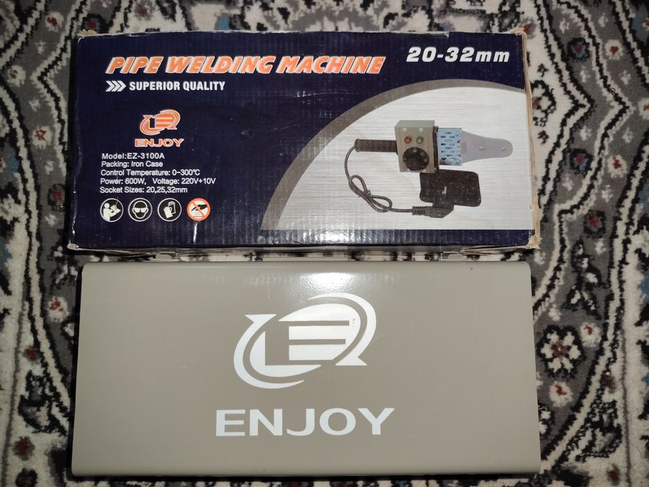 Plastik trubalarni ulaydigan poyalnik sotiladi.