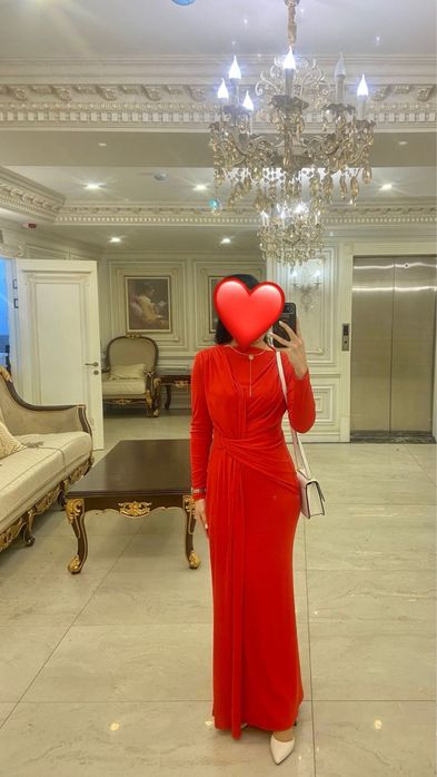 Вечерние платья