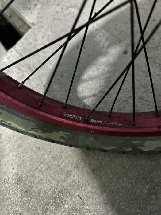 Продам колесо на bmx saltplus