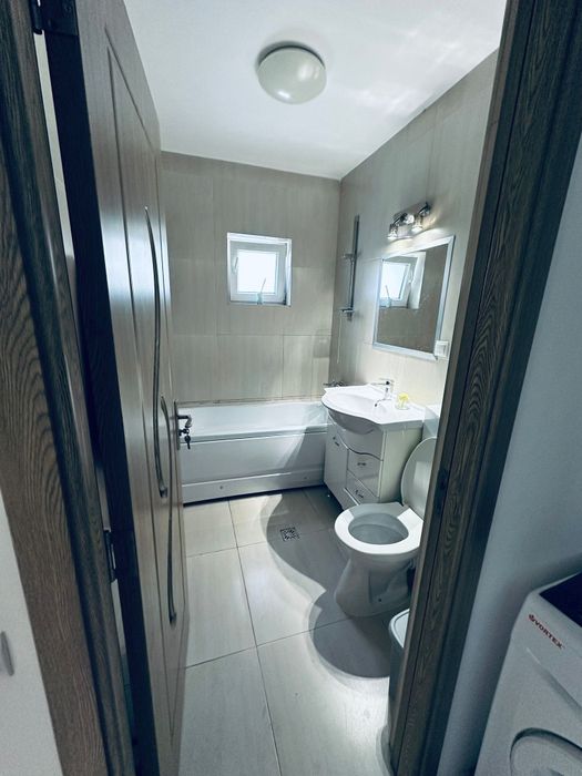Apartament de închiriat  în Florești