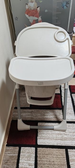 Scaun de masa bebe