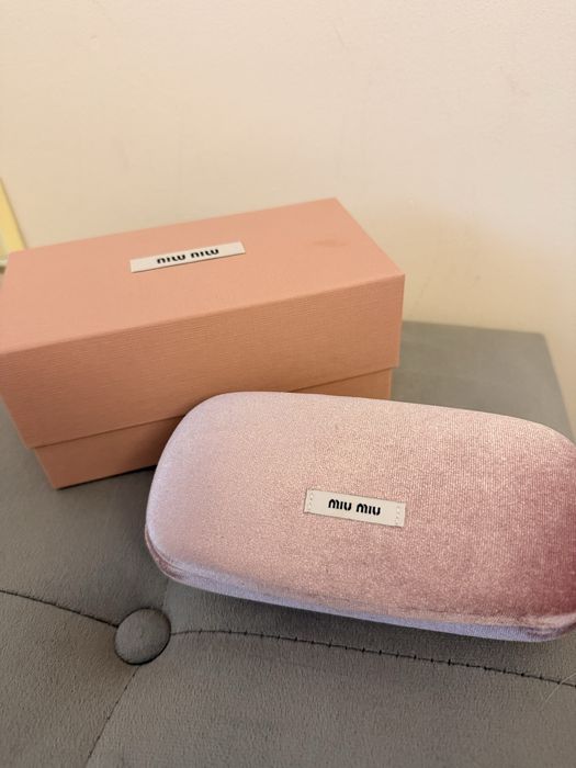 Оригинални слънчеви очила Miu miu