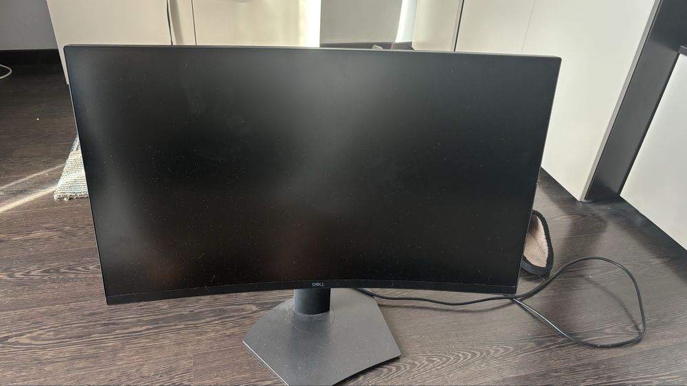 Monitor Dell curbat LED VA 31.5”, WQHD, Display Port, 165Hz, Freesync