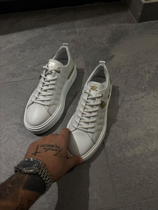 Adidași John Richmond