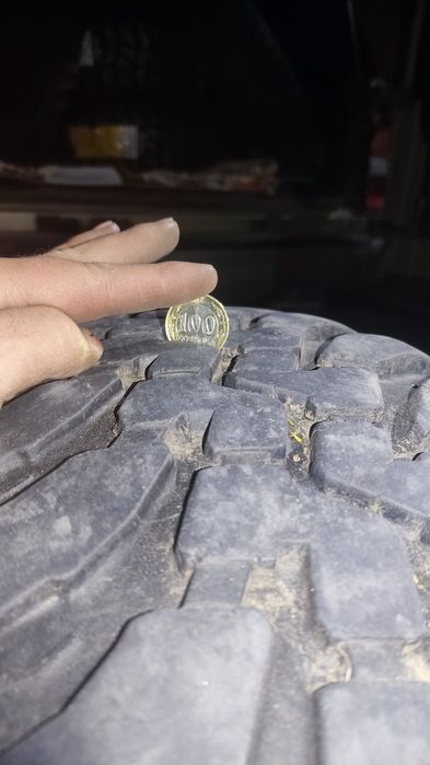 Продам комплект шин