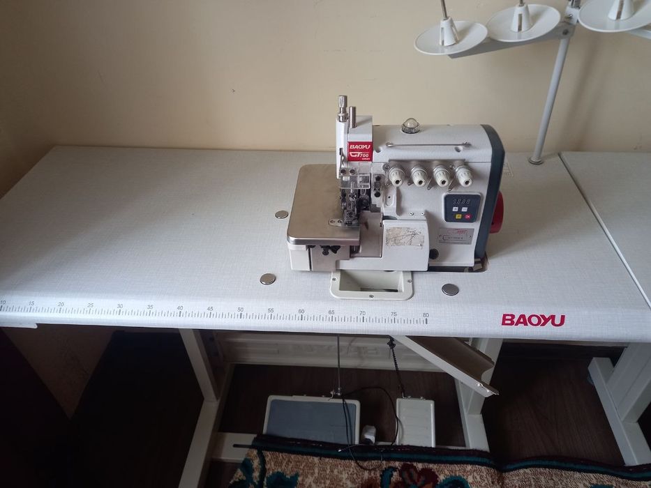 Tikish mashinasi sotiladi