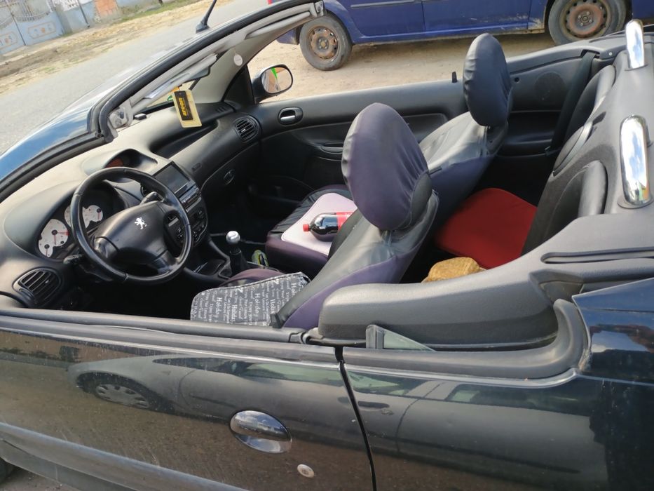 Vând Peugeot 206 cabrio benzină