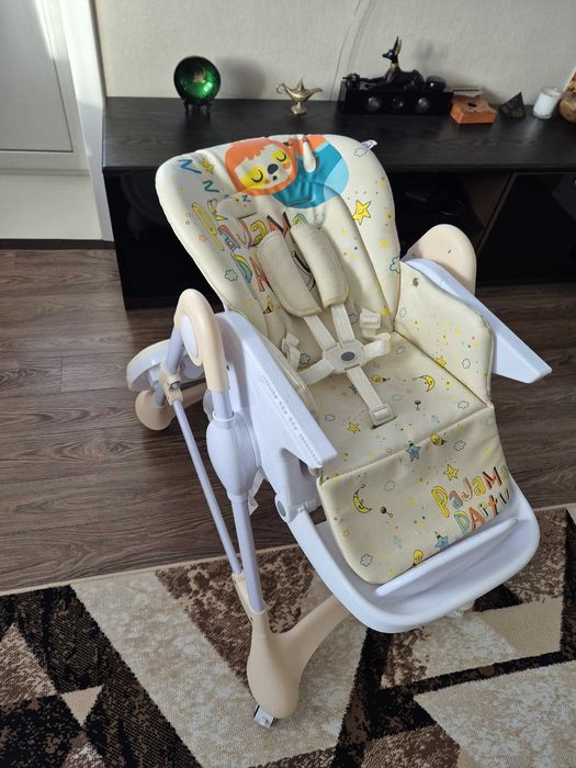 Стульчик для кормления