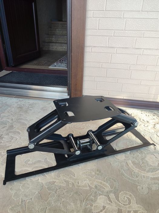 Кронштейн для телевизора