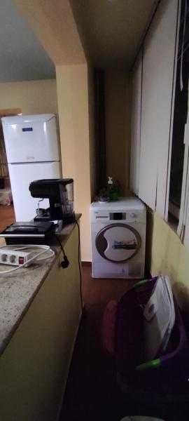 Тристаен дом под наем в Зорница!