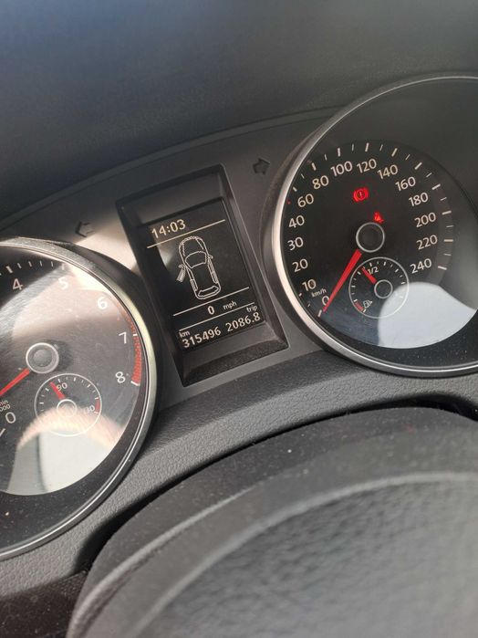 Proprietar vând w golf 6,1.4 benzina, MPI, 2010