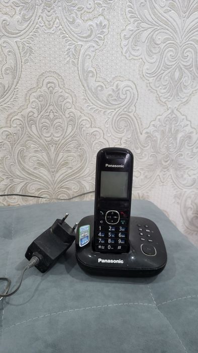 Телефон с автоответчиком