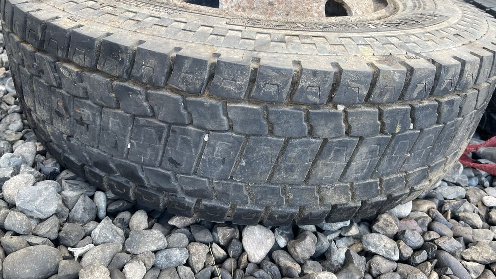 Грузовой шины из Европы