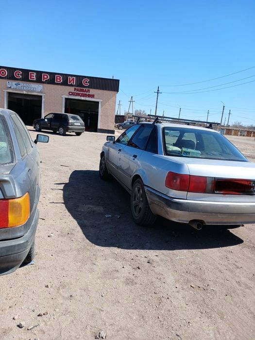 Ауди б4 Срочно продам