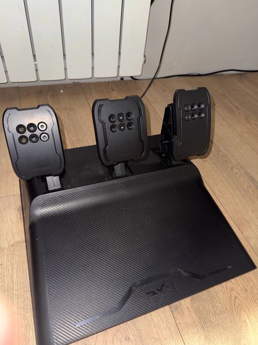 Продам игровой руль pxn v99