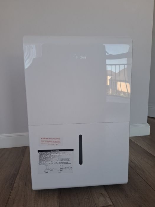 Осушитель воздуха Midea
