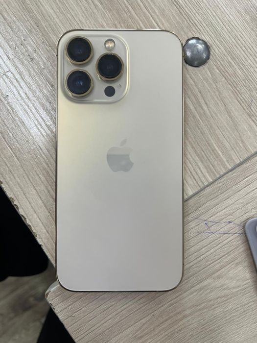 Айфон 13 про золото