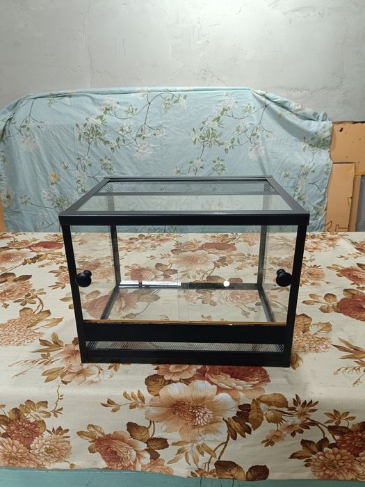 Террариум новый в наличии.