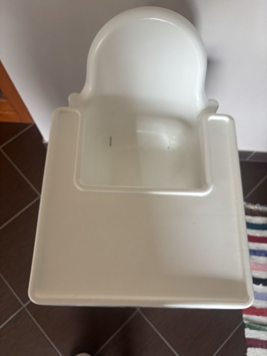 Scaun inalt Ikea cu perna protectie la spate