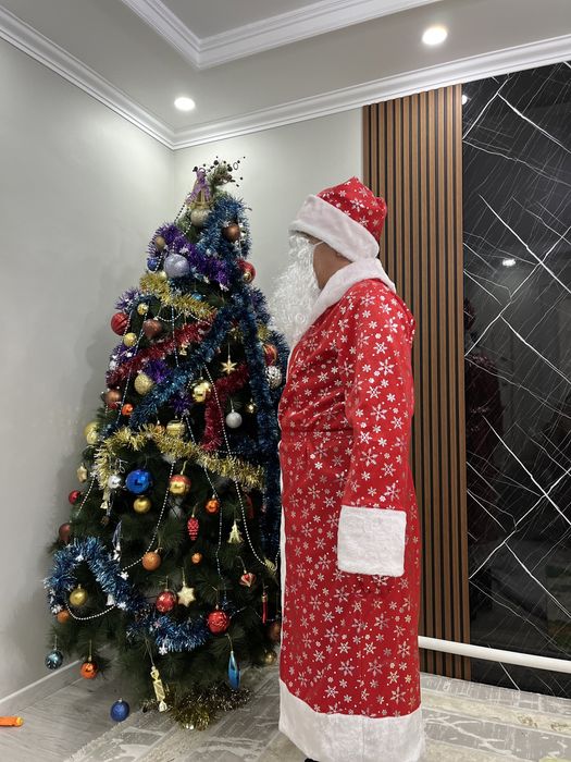 Сдаю на прокат костюм деда мороза