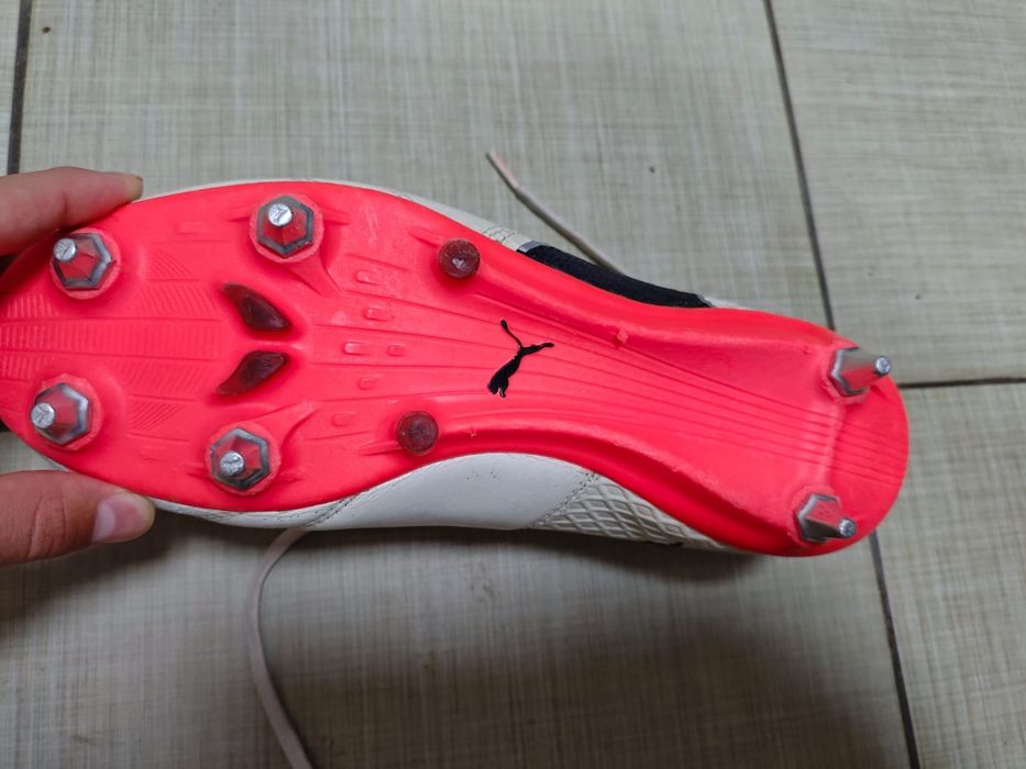 Продам бутсы оригинал