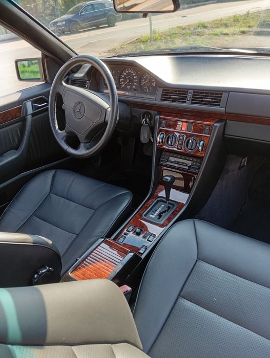 Vand mercedes w124 coupe, 320 CE
