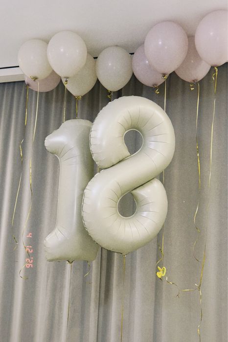 10.000 тг 9 штук,2 цифры