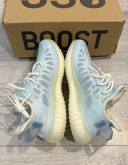 Adidas Yeezy Boost 350 V2 Mono Ice