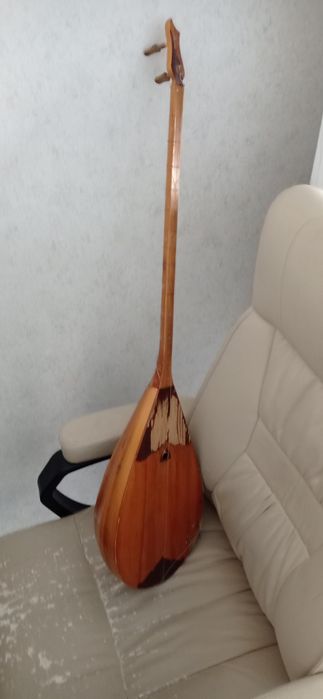 Продаю домбру советскую