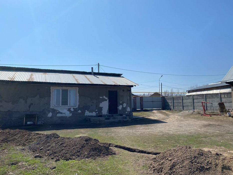 Продам дом с участком 10 соток