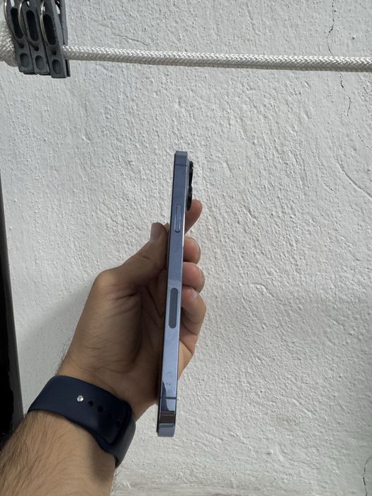 Продам Iphone 13 pro max