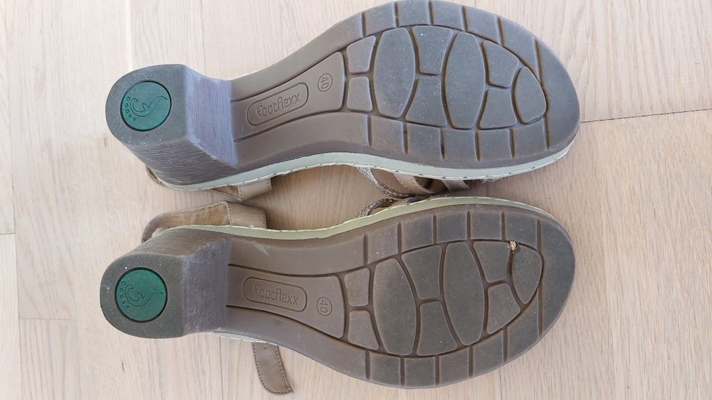 Sandale ortopedice marime 40