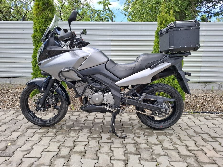Moto M Parts Ploiesti vinde Suzuki Vstrom 650 model 2007 foarte accesorizat