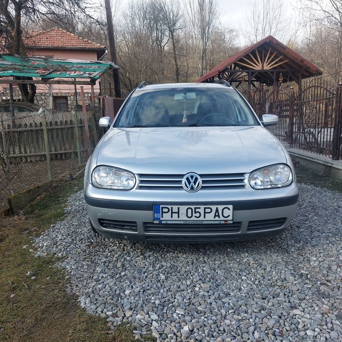 Vând Golf 4 1.6 16 Valve