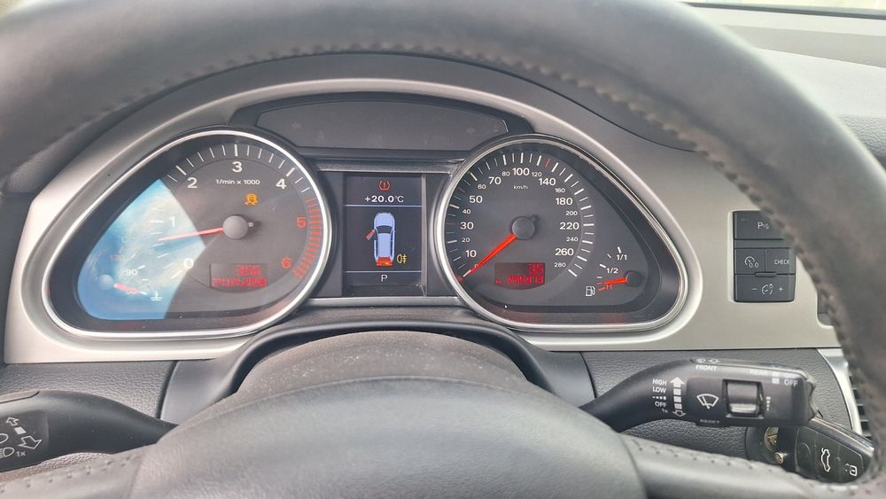 Audi Q7 4.2 TDI  V8,326 к.с. ,20 броя на части