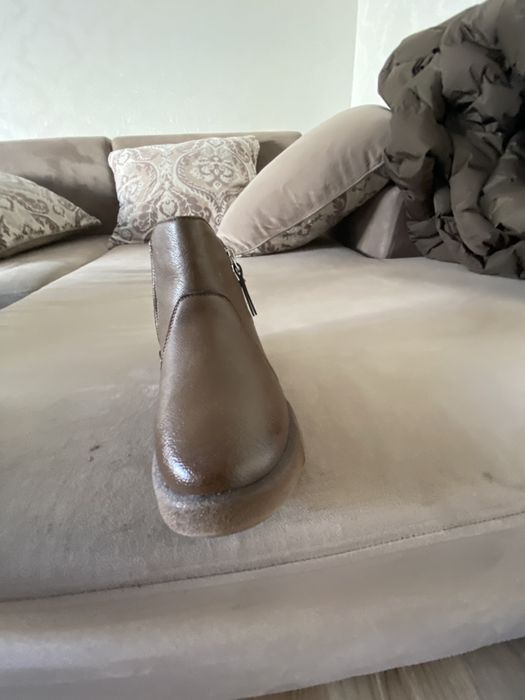 Продам ботики на мальчика