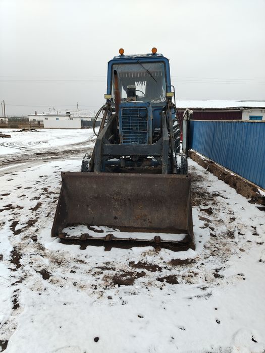 МТЗ 80 трактор..