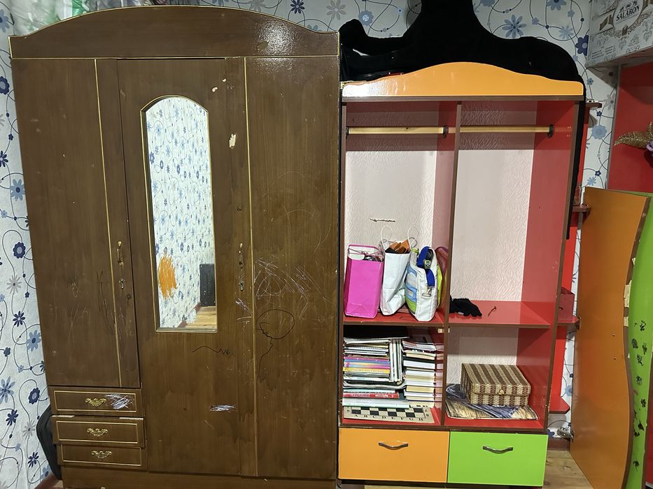 Продаются шкафы в среднем состоянии