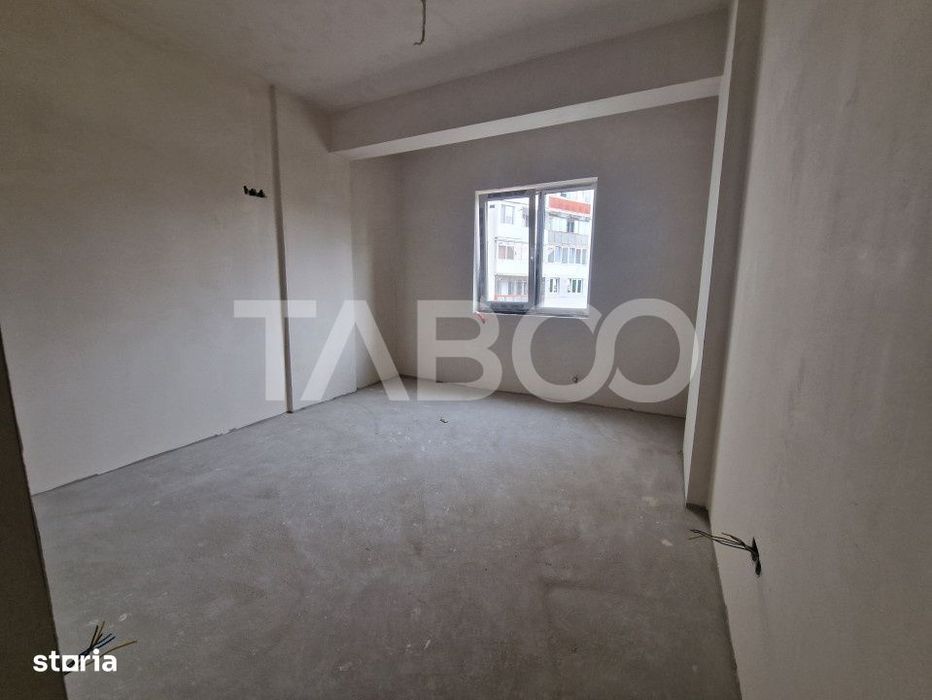 Apartament decomandat 3 camere 2 bai 83 mpu 2 balcoane Sibiu Rahovei