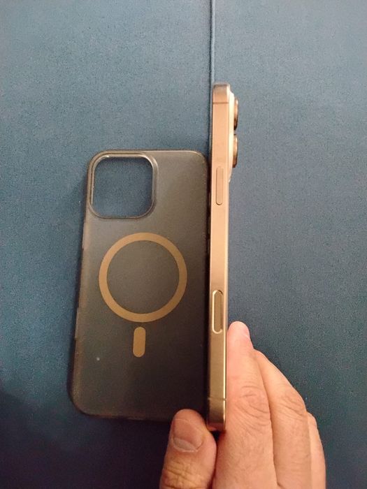 Iphone 16 Pro Max 1 TRB Gold